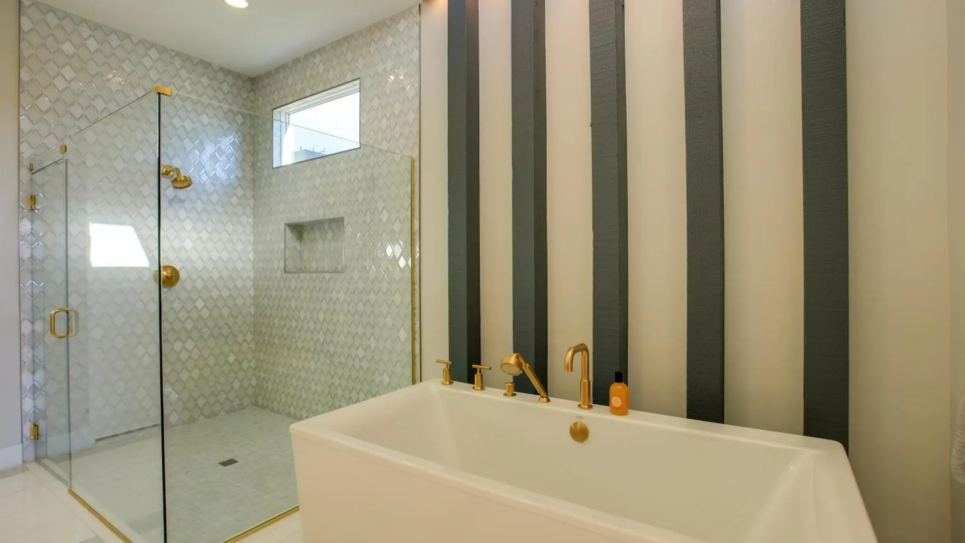 Palm Springs Oasis With Pool And Spa On Golf Course! Palm Springs