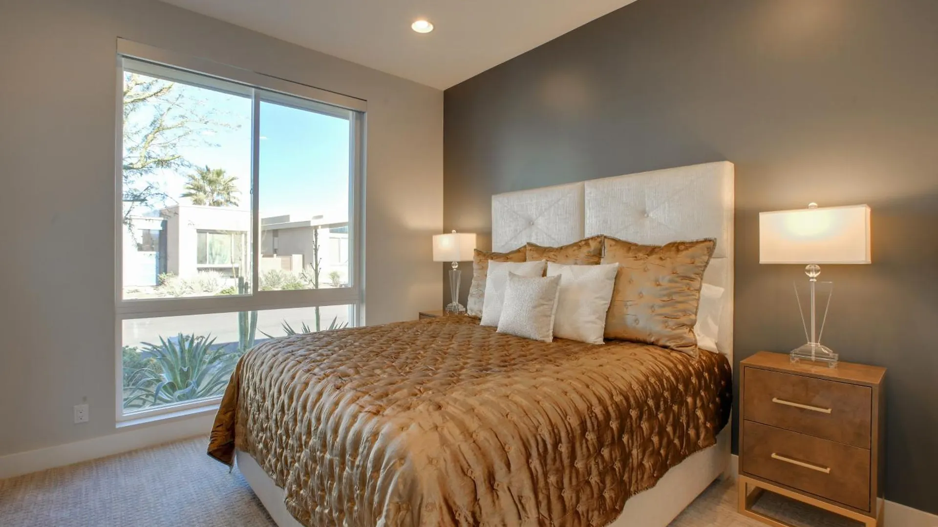 Palm Springs Oasis With Pool And Spa On Golf Course! Holiday home Palm Springs