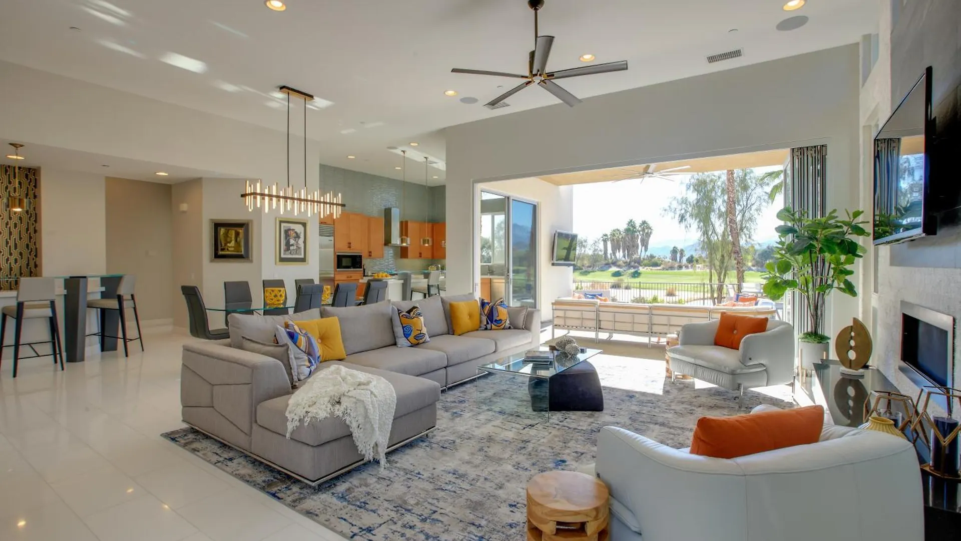 Holiday home Palm Springs Oasis With Pool And Spa On Golf Course!